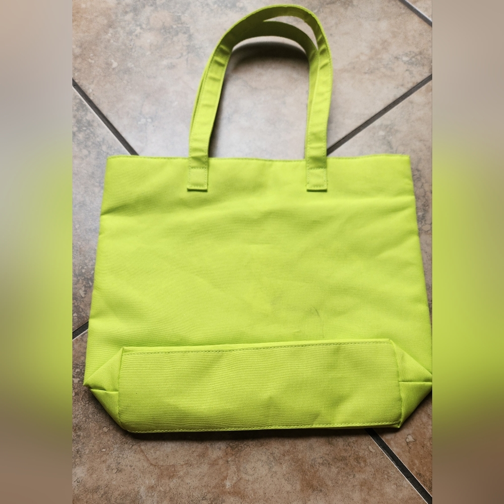 Clinique Bags - Picture 4 of 10